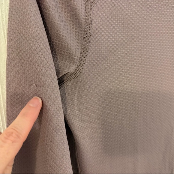 REI Kids Mauve Long Sleeve Lightweight Activewear Tee, Girls Small (8). - Picture 3 of 7